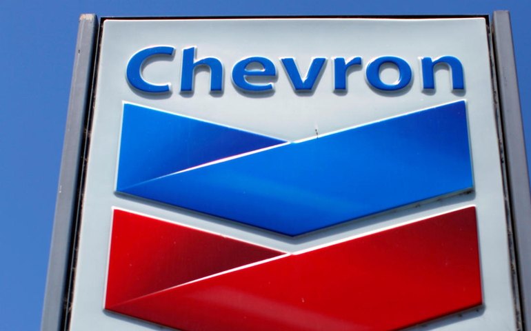 Aquisições bilionárias da Exxon e Chevron movimentam debate sobre transição energética