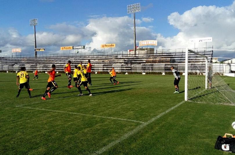 Elenco alvinegro começa os treinos nesta terça visando à equipe do Remo