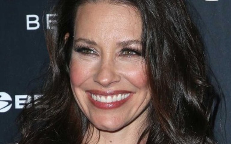 Evangeline Lilly revela ter sofrido danos cerebrais após queda
