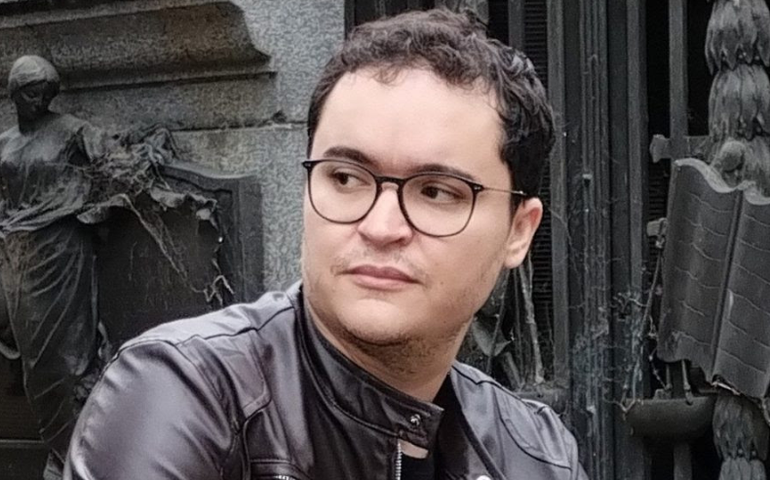 Horror, lenda e contracultura são destaques em 'Aranha Movediça', novo romance de Moacir Fio