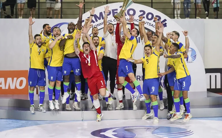 Brasil supera Argentina e conquista Copa América de futsal