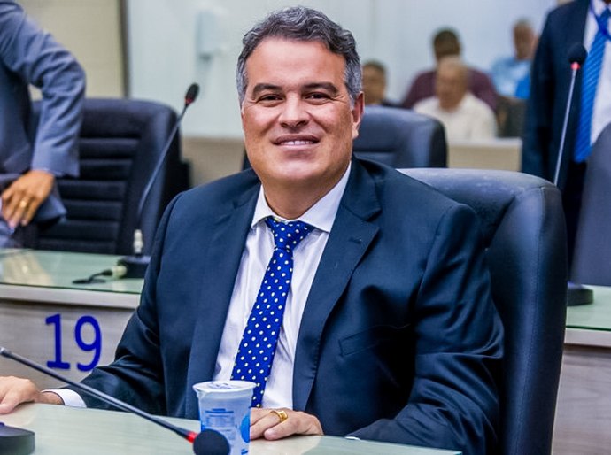 Por recomendação médica, vereador Samyr Malta participa de sessões online na Câmara de Maceió
