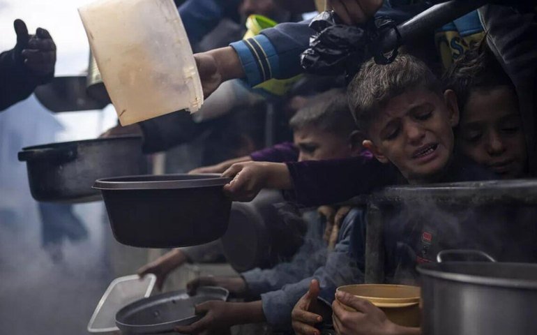 Primeira-dama da Turquia pede para mulher de Donald Trump defender crianças de Gaza