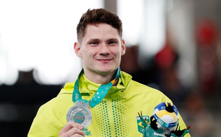 Diogo Soares é prata no individual da ginástica artística no Pan