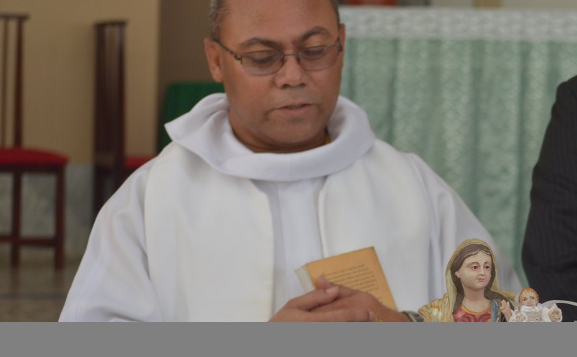 Padre Antônio Bernardo é afastado das funções na Matriz de Palmeira dos Índios