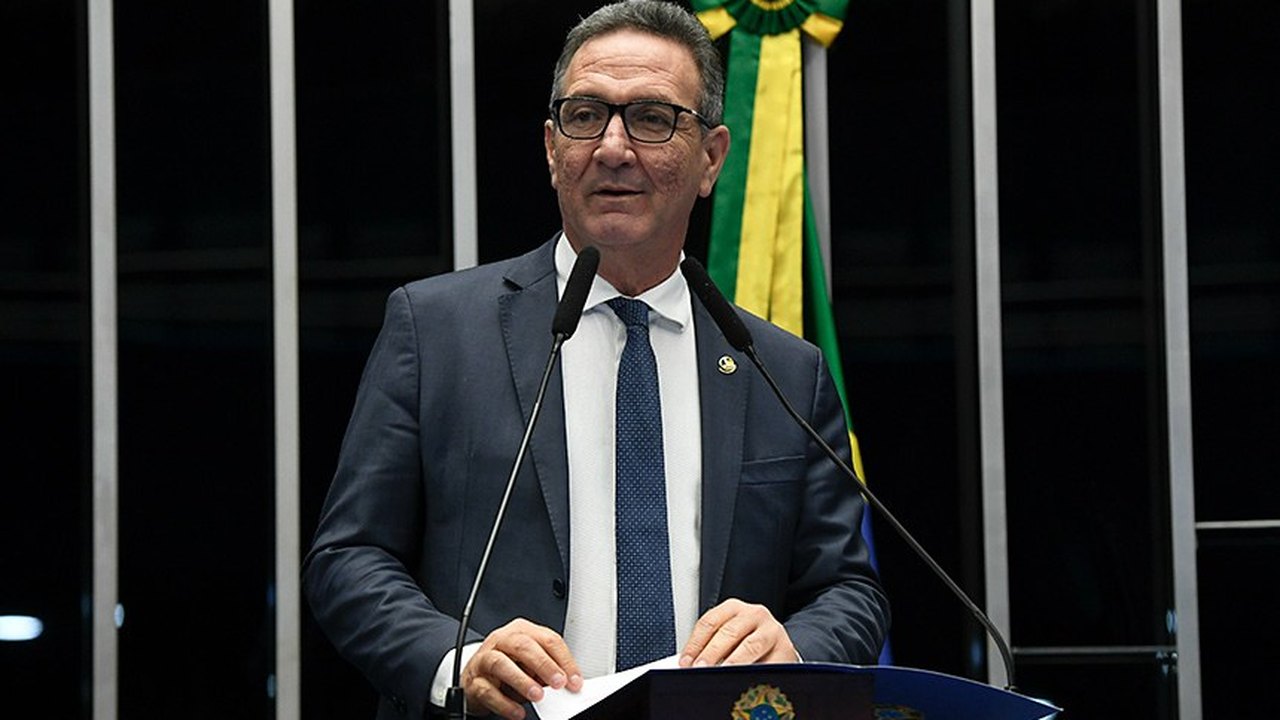 Lucas Barreto pede inclusão de servidores da Emdesur nos quadros da União