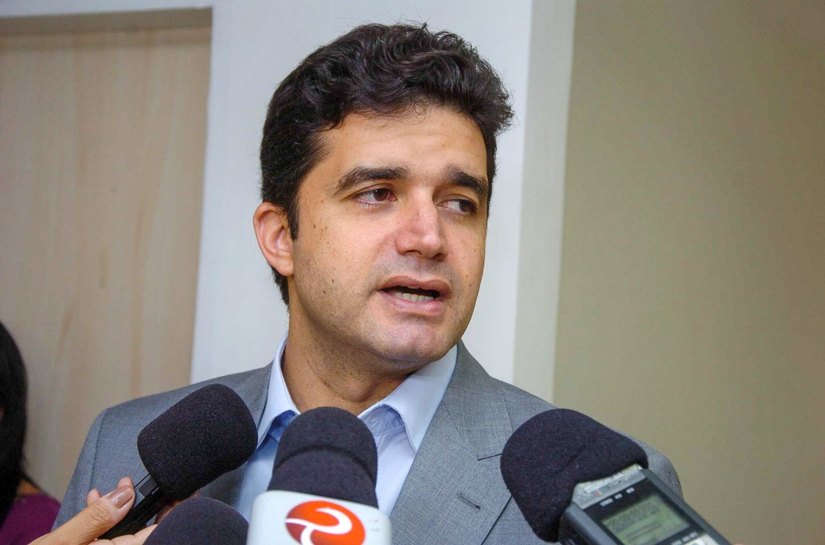 Nesta terça: Rui Palmeira participa do Seminário de Volta às Aulas