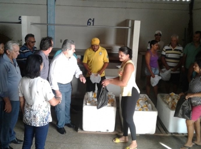 Agricultura abre Governo Presente com entrega de leite em Junqueiro