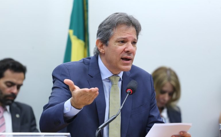 Haddad faz analogia do PIB com Fórmula 1: 'Acelerar é sempre bom? Depende'