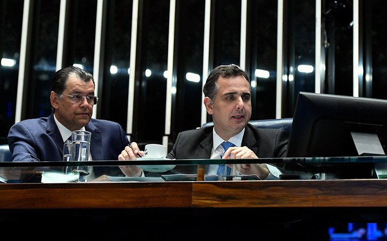 Comissão de Educação aprova Fies para mestrado e doutorado