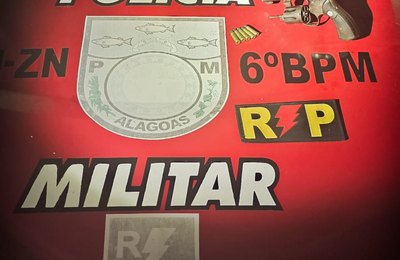 PM apreende armas, simulacros e recupera moto furtada durante ações nos municípios