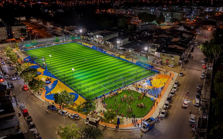 JHC entrega areninha no Benedito Bentes e reforça compromisso com os mais pobres