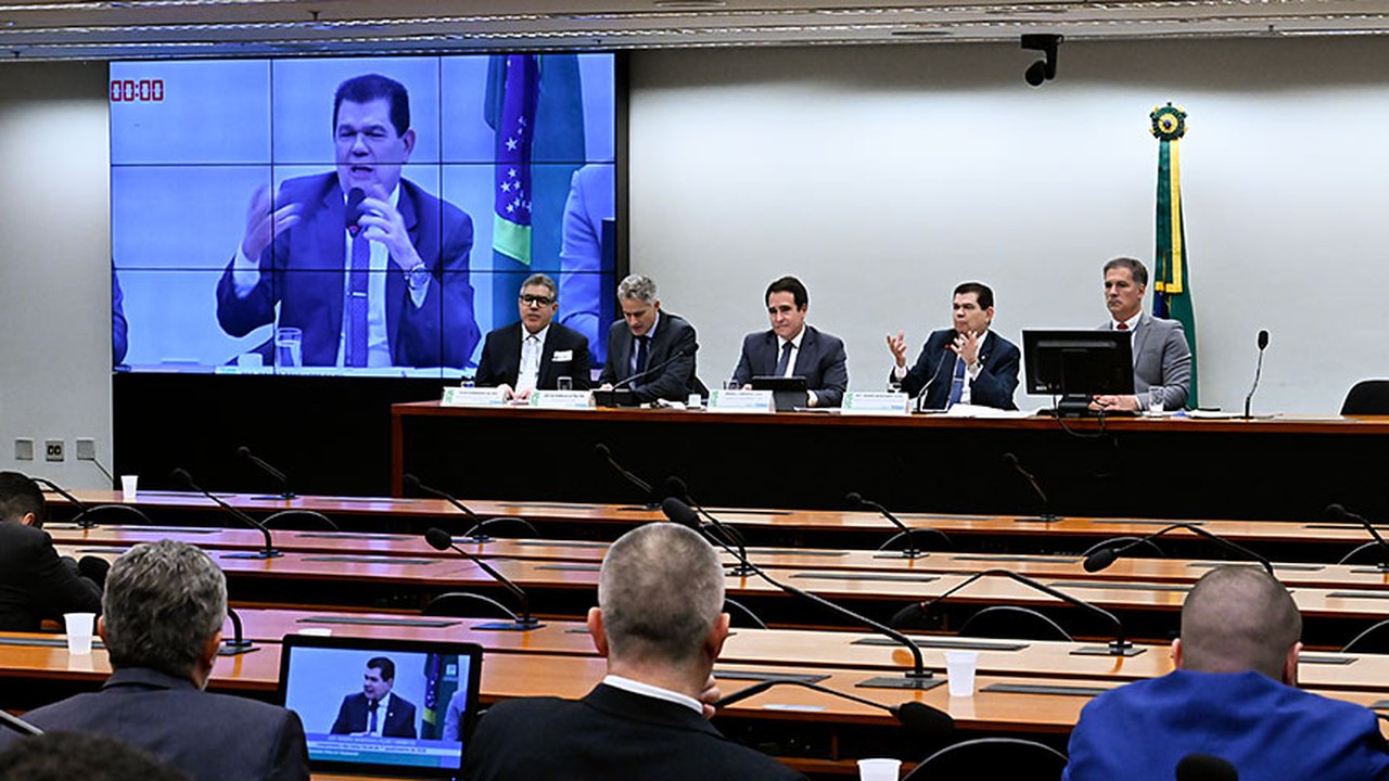 Nota das consultorias de Orçamento aponta diferenças em projeções para 2027
