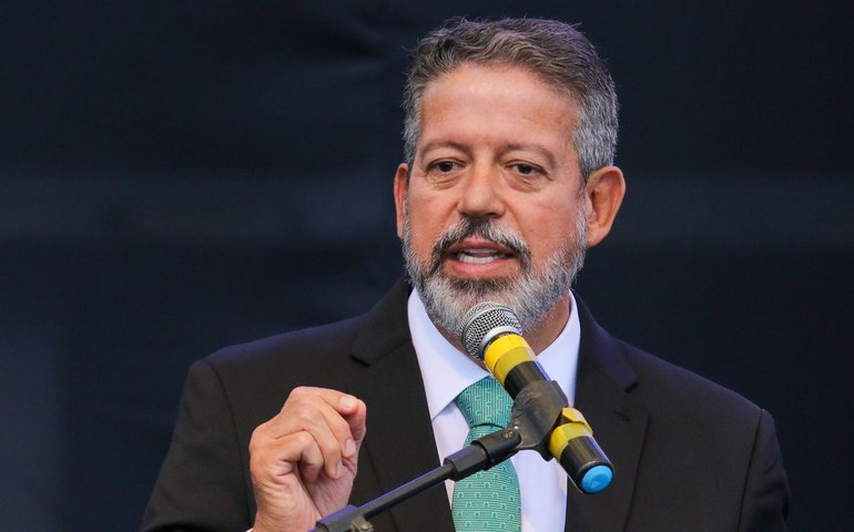 Lira critica indiciamento de deputados pela PF e cita ditadura militar