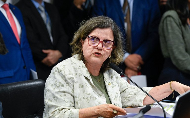 Igualdade salarial entre mulheres e homens passa na CAE e vai ao Plenário