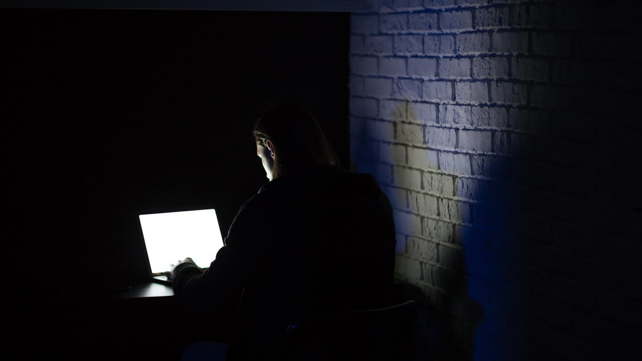 TSE debate combate a deepfake nas eleições