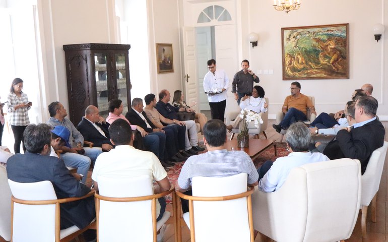 Unicafes-AL recebe representantes do Governo Federal em almoço de recepção ao novo secretário do estado de agricultura