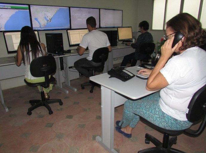 Central da Slum recebe solicitações de coleta de lixo volumoso