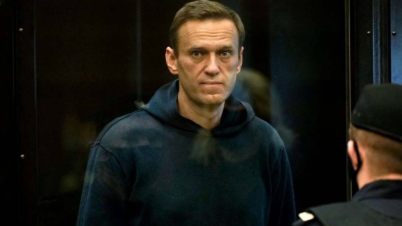 Opositor de Putin, Alexei Navalny é condenado a mais 19 anos de prisão