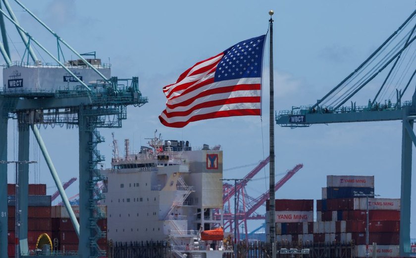 Tarifas dos EUA podem afetar economia e empregos no Brasil