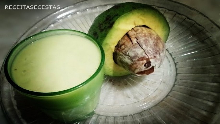 Vitamina de Abacate com Coco