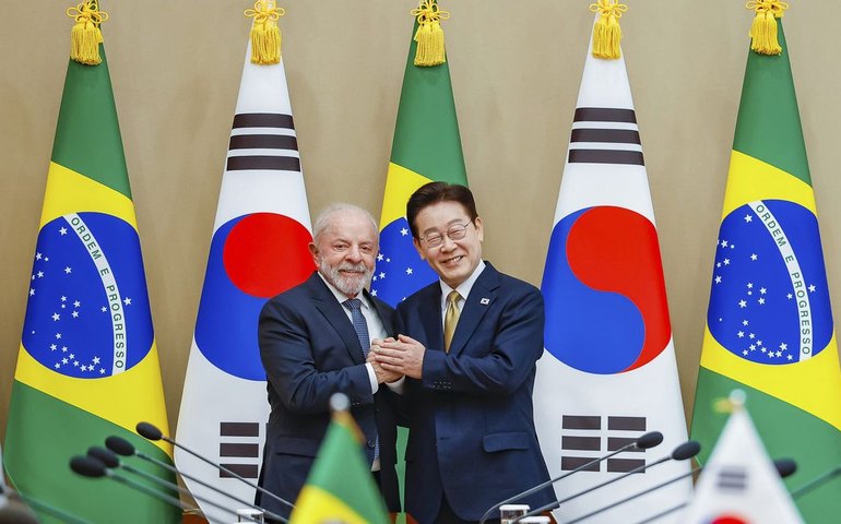 Lula diz que vale 'qualquer sacrifício' para prender magnatas do crime