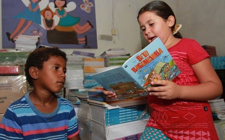 Secretaria da Fazenda fiscaliza lojas e galerias em área nobre de Maceió