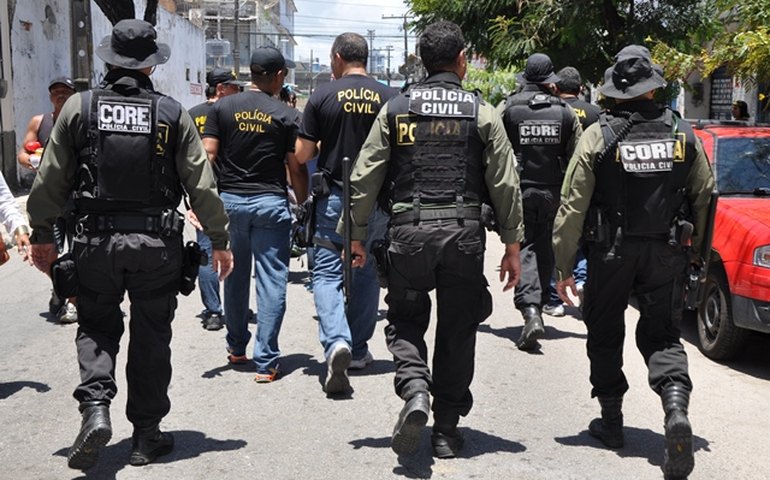 Suspeitos de ataque a ônibus do Fortaleza são presos pela Polícia Civil em Permambuco