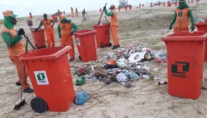 LIXO RÉVEILLON / Foto: Ascom/Emsurb