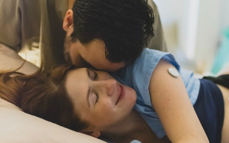 Dani Calabresa dá à luz Bernardo, seu primeiro filho com Richard Neuman