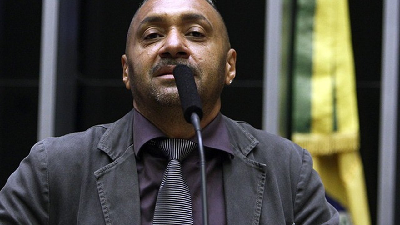Tiririca troca PL pelo PSD e deve disputar quinto mandato pelo Ceará