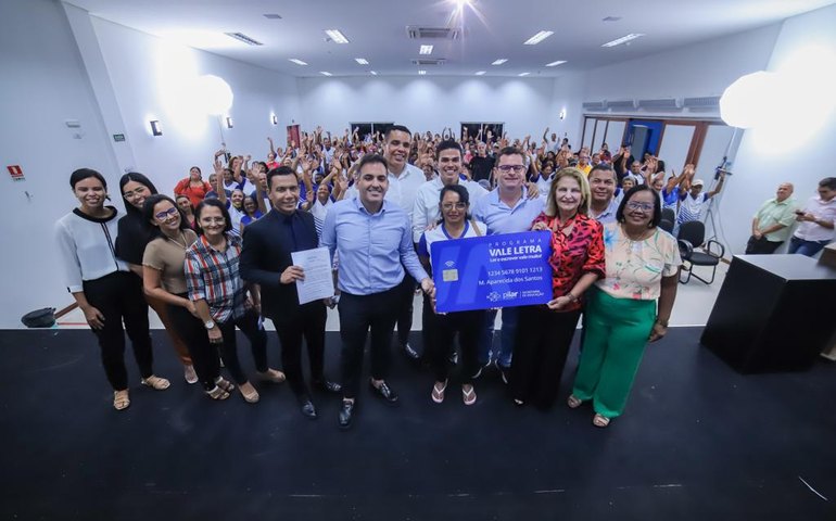 Pilar abre inscrições de bolsa de R$ 120 para analfabetos e prefeito garante: “Reduzir a zero”