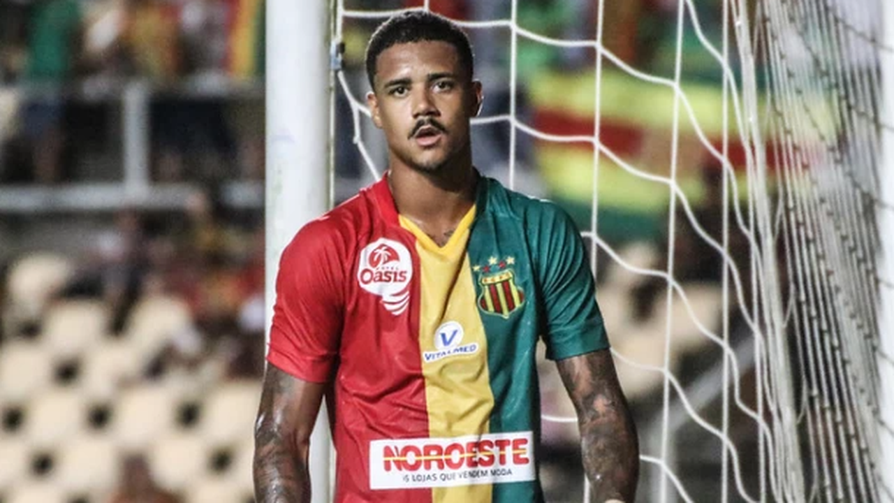 Quem são os três jogadores banidos do futebol pelo resto da vida por envolvimento com apostas