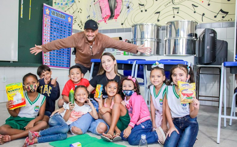 Educação realiza ação nutricional na escola Dom Helder Câmara, no Feitosa