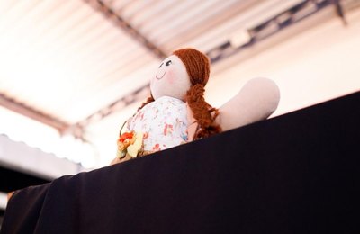 Teatro de Bonecos leva conscientização ambiental para estudantes da Escola Municipal Padre Pinho