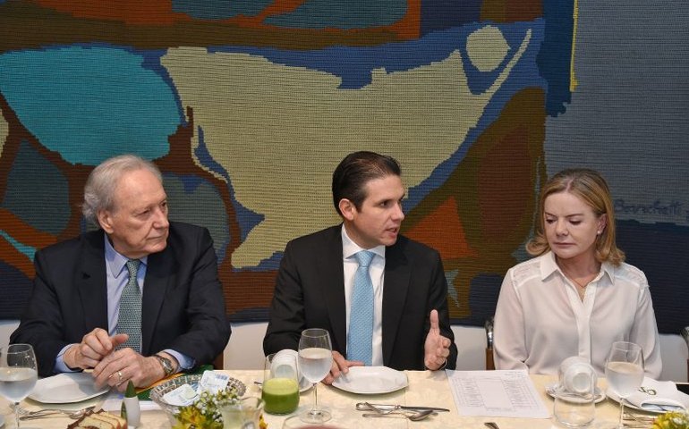 Ministro da Justiça entrega a Motta o texto da PEC da Segurança Pública