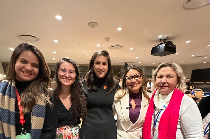 Teca Nelma encontra Janja e debate programas brasileiros que garantem direito para as mulheres