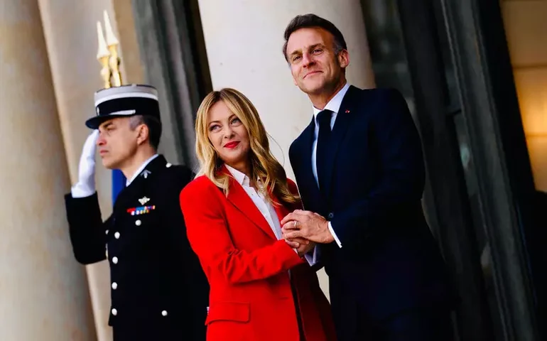 Meloni diz que Itália está disposta a mandar navios para Estreito de Ormuz