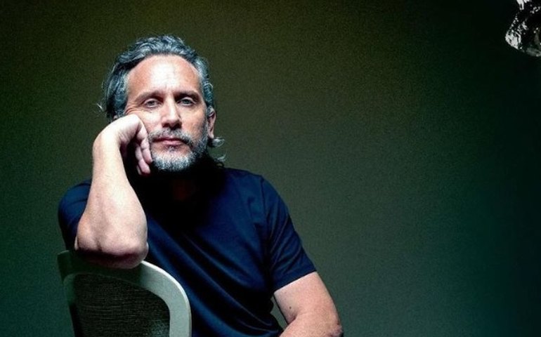 Fede Álvarez fala sobre 'Alien: Romulus': 'Gosto quando as pessoas não podem ignorar o que está na tela'