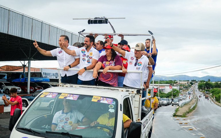 “Ninguém construiu mais rodovias na história de Alagoas do que este governo”, diz Paulo Dantas no Sertão