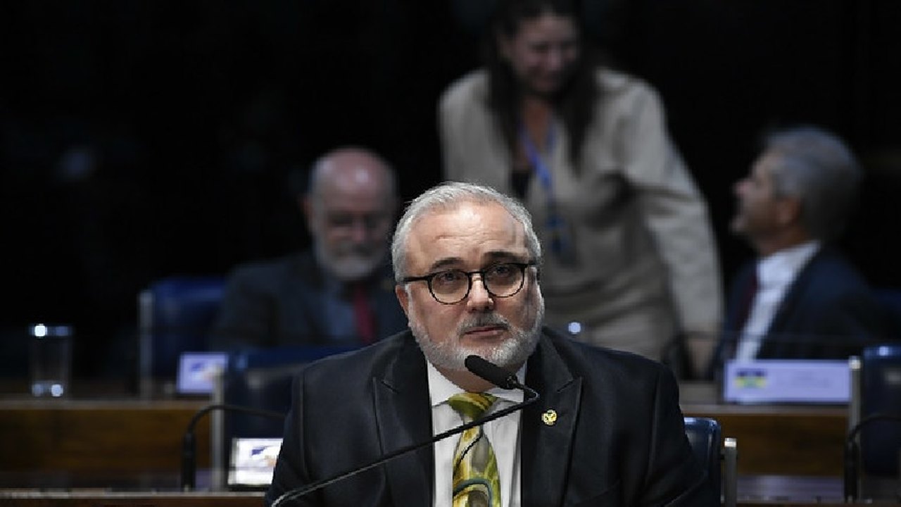 Prates reafirma que diretoria da Petrobras conciliará função social e governança em decisões