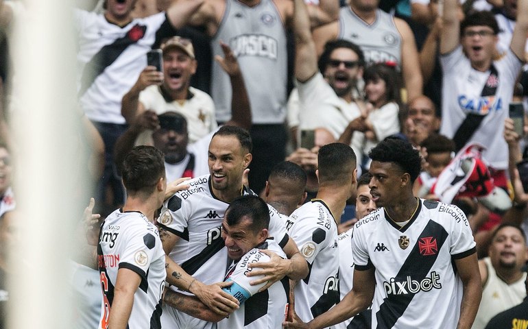 Vasco apresenta Payet, derrota Atlético-MG e ganha fôlego na luta contra o rebaixamento
