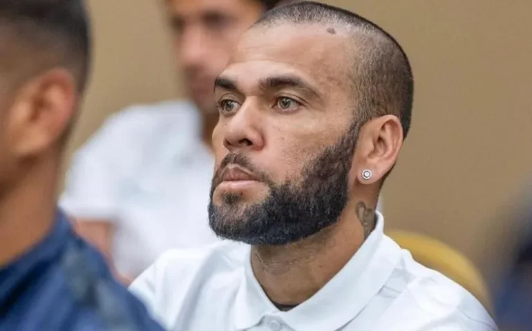 Daniel Alves desiste de novo recurso e quer 'acelerar' seu julgamento na Espanha