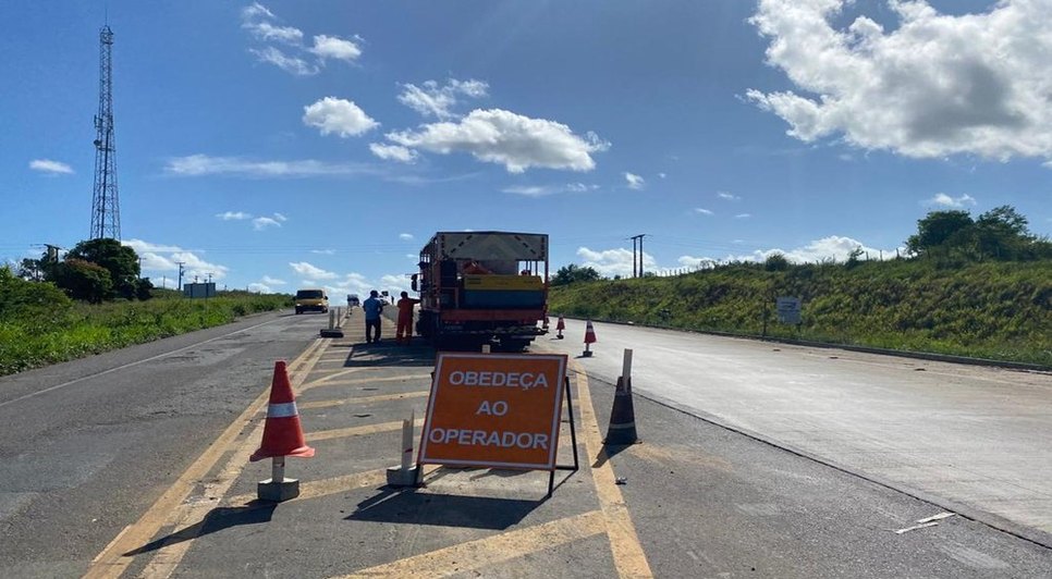 Trânsito na BR-101 entre Laranjeiras e Maruim está funcionando em pista simples / Foto: Foto: DNIT/Divulgação