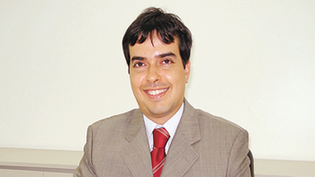 Procurador defende compatibilidade entre adicional de insalubridade e regime de subsídio