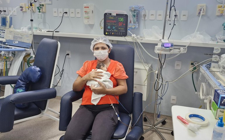 No Dia Mundial da Prematuridade, Maternidade Escola Santa Mônica reforça a importância da atenção integral e do Método Canguru