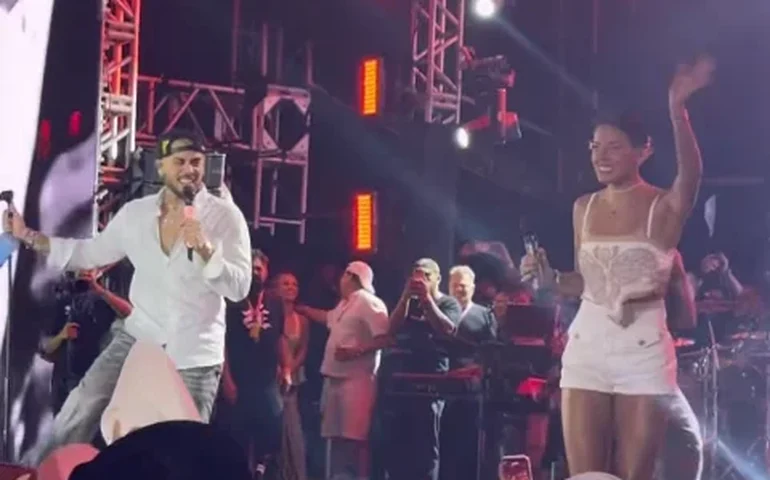 Zé Felipe faz show com Ana Castela e comenta relação: 'Muito especial na minha vida'