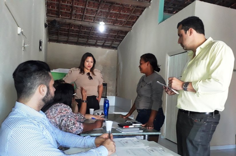 Prefeitura de Maceió através da Semas entrega kits assistenciais na Vila Emater
