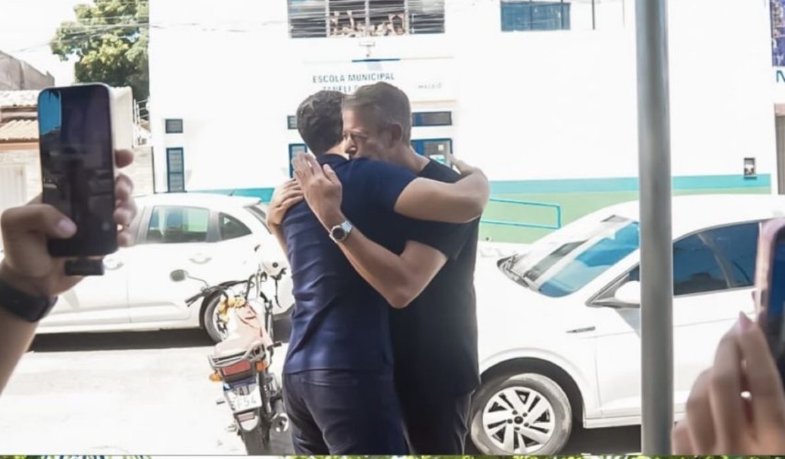 JHC abraça Arthur e sobe o tom com Rui (novos sinais)