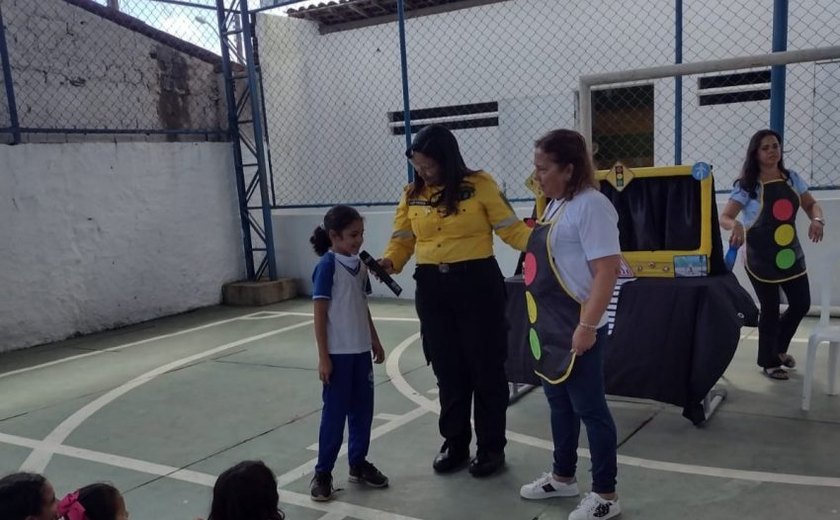 SMTT promove ações para garantir segurança no trânsito durante o Maio Amarelo